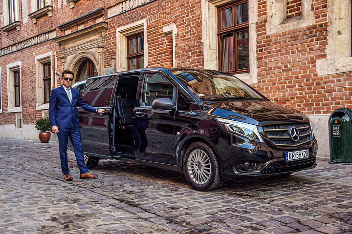 VIP-Tour nach Auschwitz mit privatem Transfer & privatem Fortgeschrittener