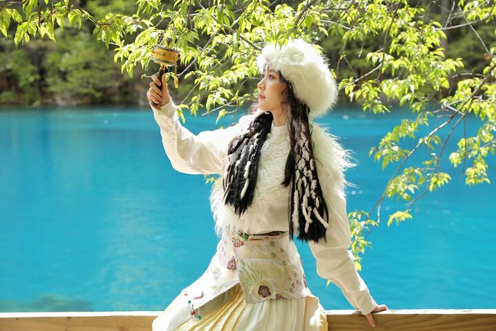 Excursão VIP Privada: Experiência de 2 dias em Jiuzhaigou/Huanglong