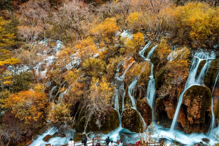 Excursão VIP Privada: Experiência de 2 dias em Jiuzhaigou/Huanglong
