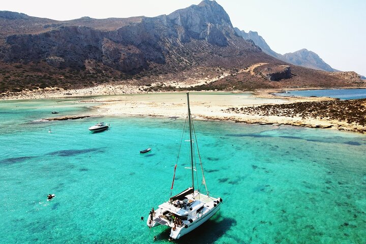 Crucero de lujo en catamarán por Balos & Gramvousa desde Kissamos