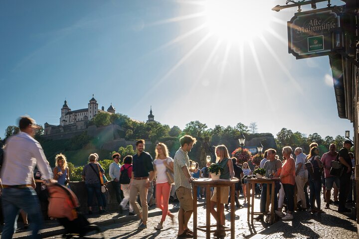Kort spasertur gjennom Würzburg med frankiske vin