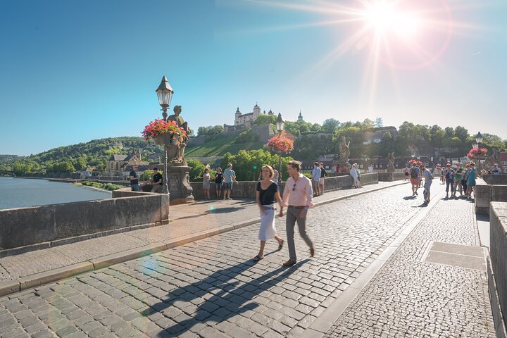 Kort spasertur gjennom Würzburg med frankiske vin