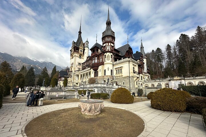 Gita privata di un giorno da Bucarest: Castello di Dracula, Peles e Brasov