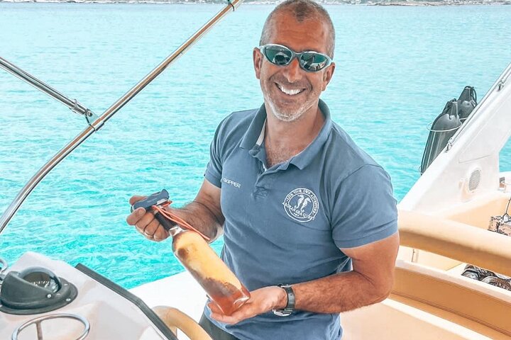Esplora le Cicladi di Paros Antiparos con un tour privato di lusso