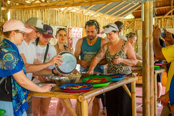 Tour di 6 ore sulla cura degli elefanti e nella giungla in fuoristrada a Koh Samui