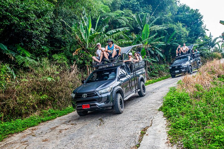 Tour di 6 ore sulla cura degli elefanti e nella giungla in fuoristrada a Koh Samui