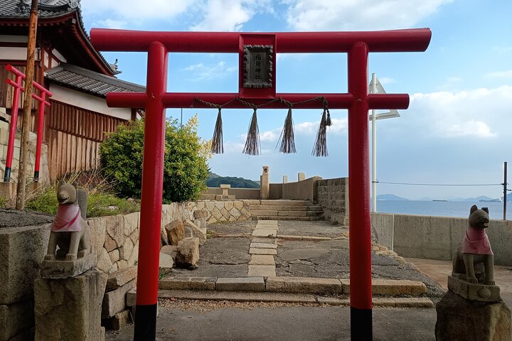 Tomonoura Private Tour: Historic Port & Seto Inland Sea