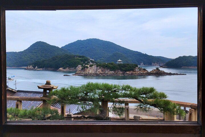 Tomonoura Private Tour: Historic Port & Seto Inland Sea