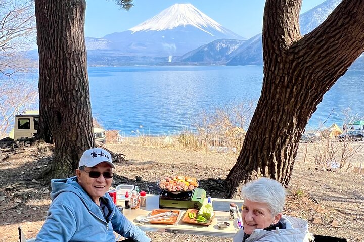 Private Mt Fuji Tour fra Tokyo: Scenic BBQ & Hidden Gems