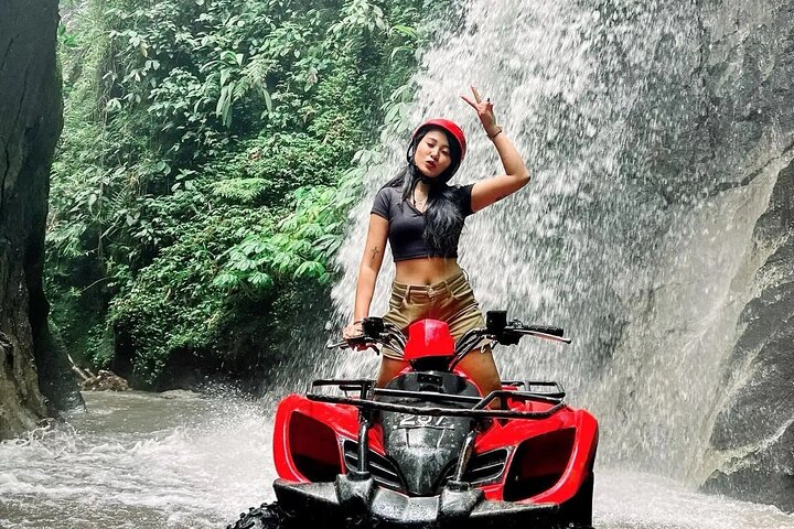Kuber ATV Bali door Rivier, Rijstveld, Tunnel en Waterval