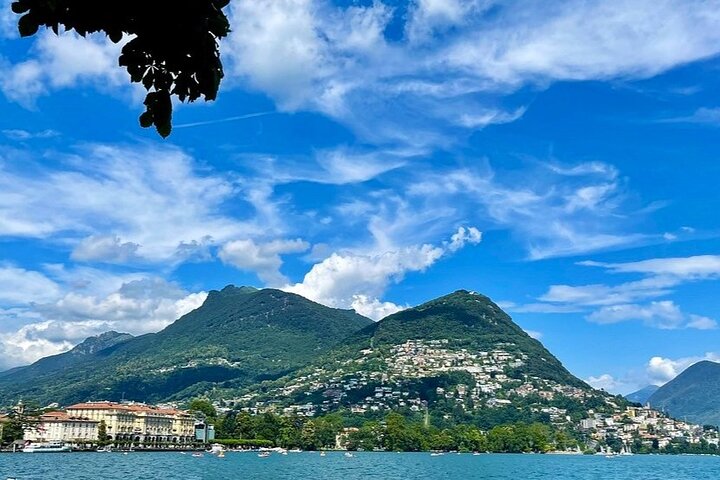 Lago Como & Lugano para grupos pequeños : 2 países en 1 día, Crucero en barco