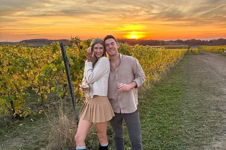MOVIE STARS 2 Day Traverse Wine Country 2 Peninsula WINE TOUR