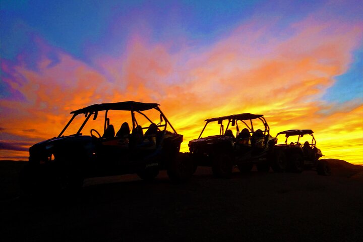 BEST! Tour en U-Drive 4X4 por Moab + Pistas de dinosaurios!