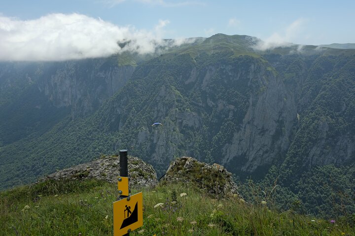 Trekking fjerntliggende landsbyer i Aserbajdsjans bjerge i 9 dage