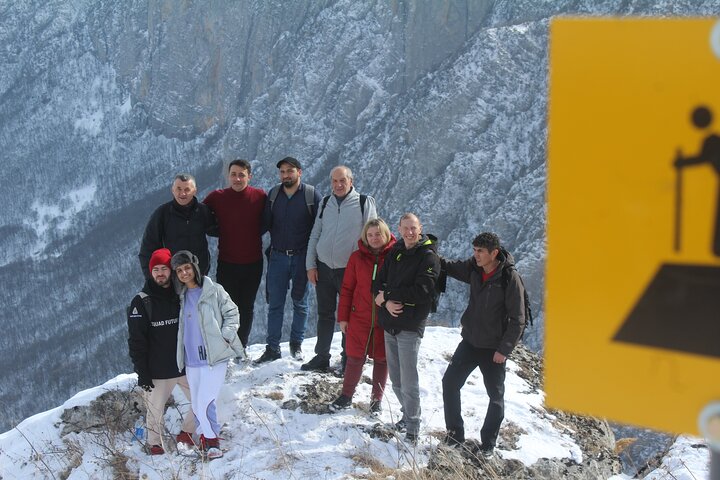 Trekking fjerntliggende landsbyer i Aserbajdsjans bjerge i 9 dage