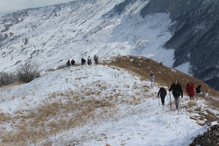 Trekking fjerntliggende landsbyer i Aserbajdsjans bjerge i 9 dage