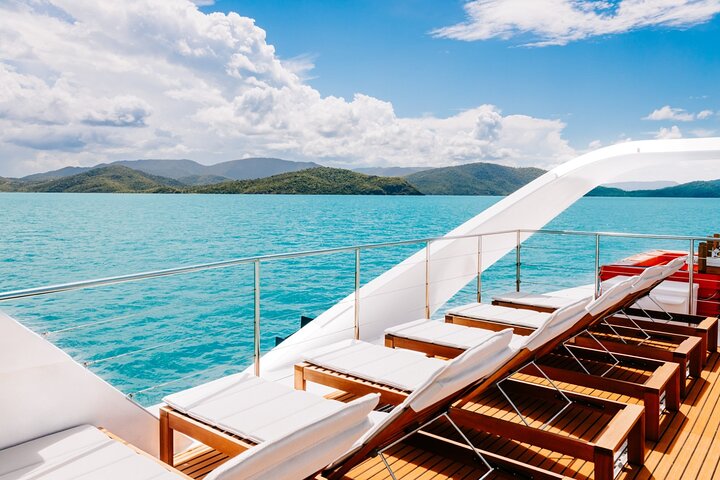 Snorkel & Whitehaven Beach Eco Cruise, Lunch | Från Airlie Beach