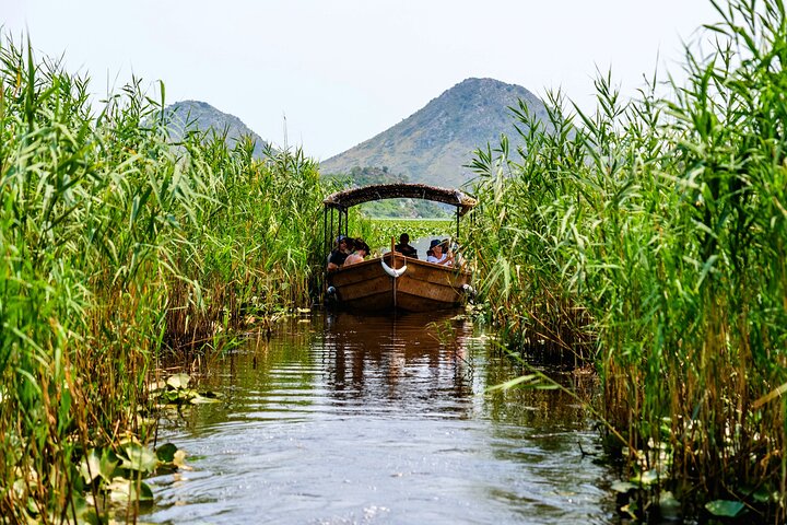 Skadar Lake Nationalpark : Geführte Bootstour zum Kloster Kom