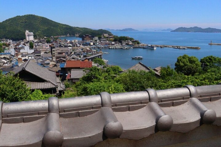 Visite d'une journée du château de Fukuyama Tomonoura et de l'île de Sensui jima