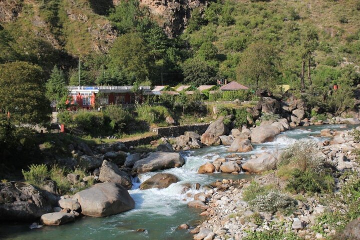 Tour Himachal de lujo de 3 días : Ex-Delhi a Jibhi & Tirthan Valley