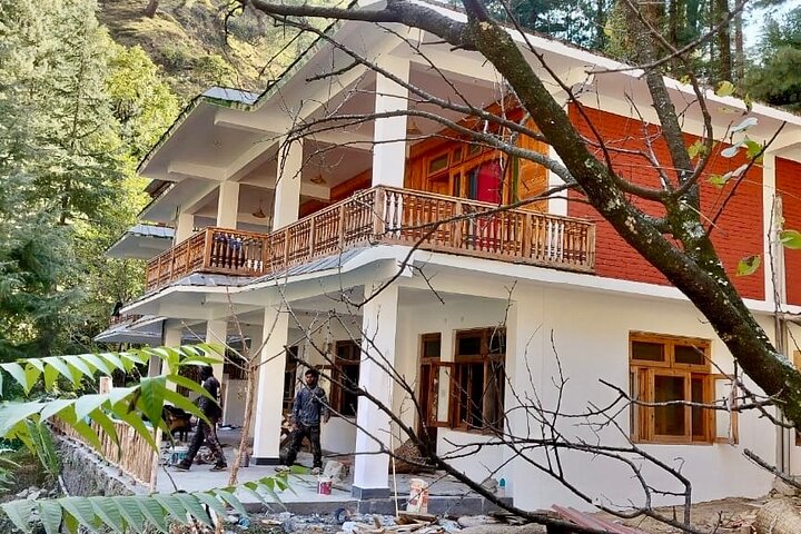 Tour Himachal de lujo de 3 días : Ex-Delhi a Jibhi & Tirthan Valley