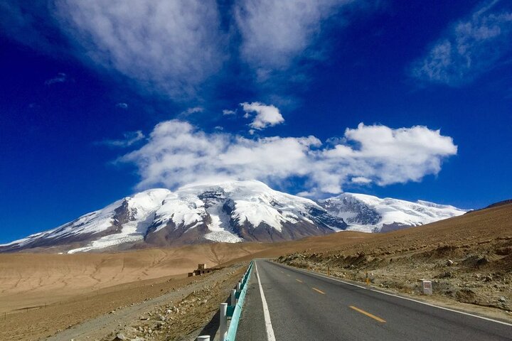 2-dages tur til Tashkorgan med Baisha Lake og Karakul Lake
