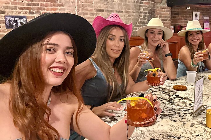 Nashville's Speakeasy Secrets: Murder True Crime Cocktail Crawl