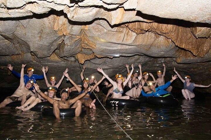 Hotell i nærheten av Kayaking&Water Cave&Tham Chang&Blue Lagoon 2