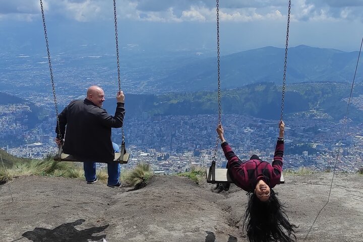Visite privée de la ville : Quito colonial, le Milieu du monde et le téléphérique