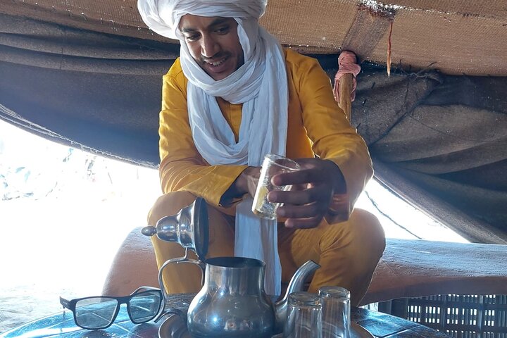 Merzouga Jeep 4WD Desert Tour: Sahara äventyr