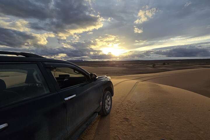 Merzouga Jeep 4WD Desert Tour: Sahara äventyr