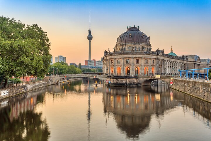 Deluxe Berlin : Hektische Landtour vom Kreuzfahrthafen Warnemunde
