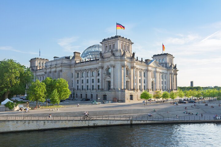 Deluxe Berlin : Hektische Landtour vom Kreuzfahrthafen Warnemunde