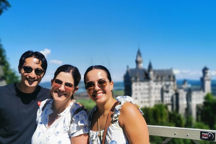 Munich: Neuschwanstein Tour with Oberammergau or Alpine Coaster