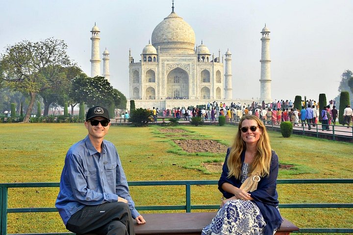 Tour guidato salta fila del forte di Taj Mahal e Agra con opzioni