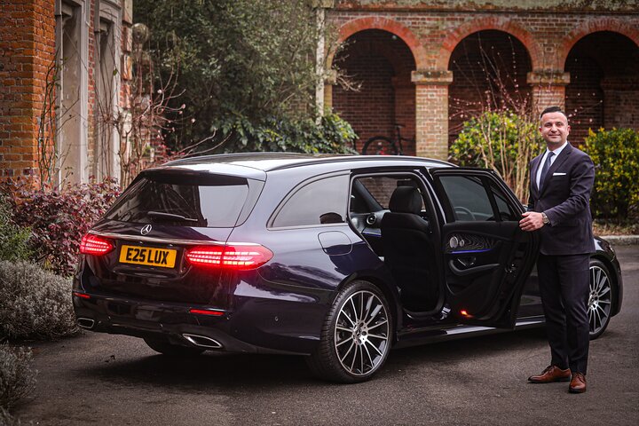 Southampton naar Heathrow of Gatwick Airport Private LuxuryTransfer