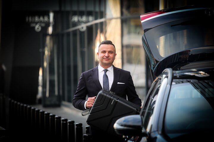 Southampton naar Heathrow of Gatwick Airport Private LuxuryTransfer