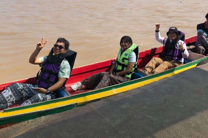 Gyllentriang Thailändsk Myanmar Laos gräns Khongfloden Gamla staden