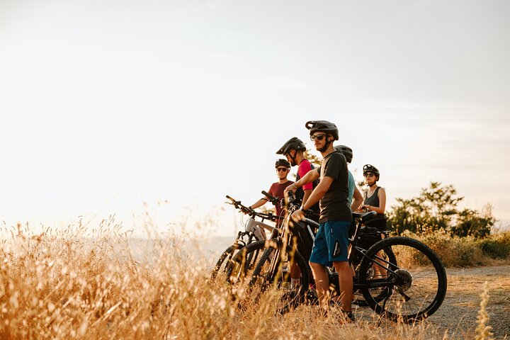 Cortona - Facile eBike tour guidato intorno alla città Etrusca