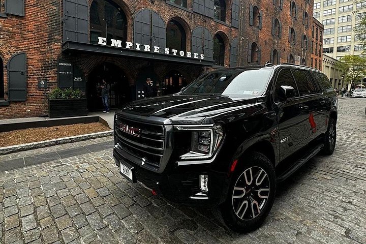 Zwarte SUV-overdracht van of naar JFK, LGA, EWR - alle kosten inbegrepen
