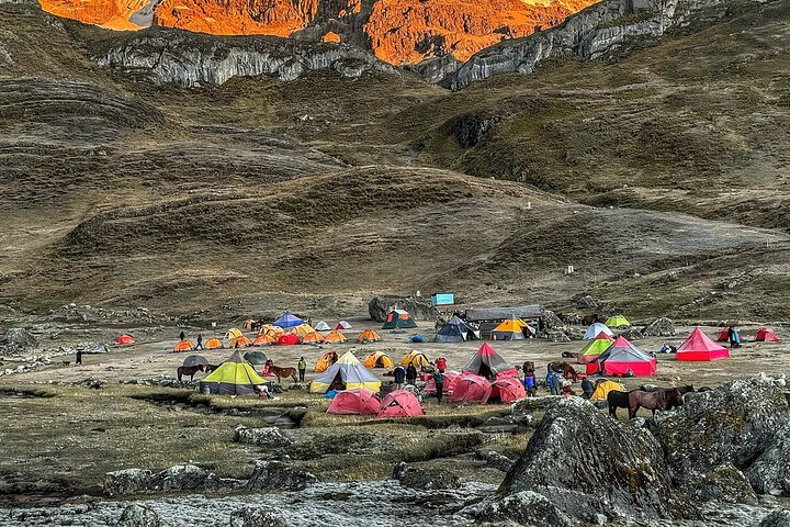 Cordillera Huayhuash Classic Trek – 8 dagen & 7 nachten