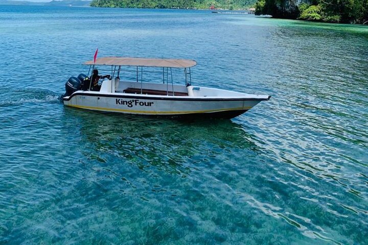 1-dags Piaynemo Raja Ampat Tour hopping Island afgår fra Sorong