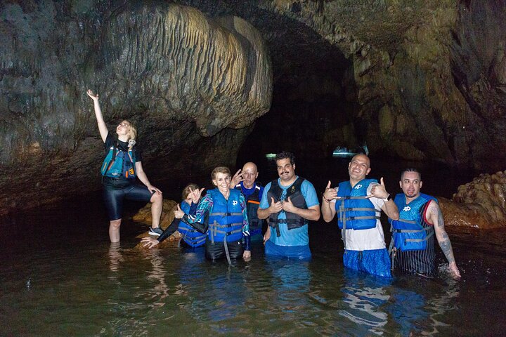 Cueva del Indio en Charco Azul Grot en Waterval Avontuur