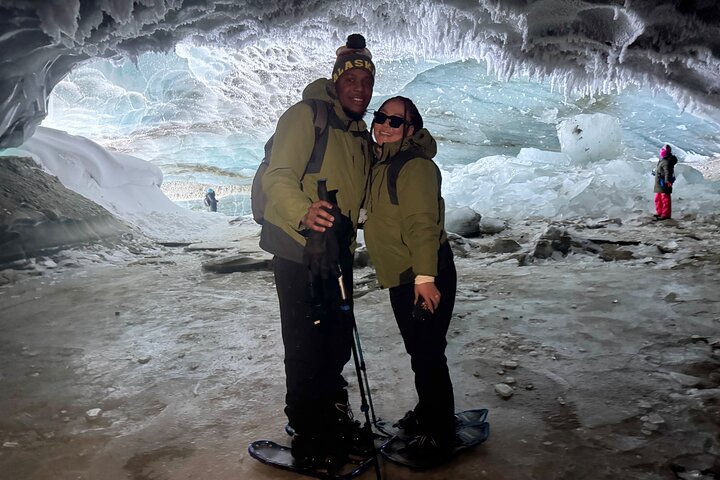 Avventura nella Grotta di Ghiaccio del Ghiacciaio Castner da Fairbanks