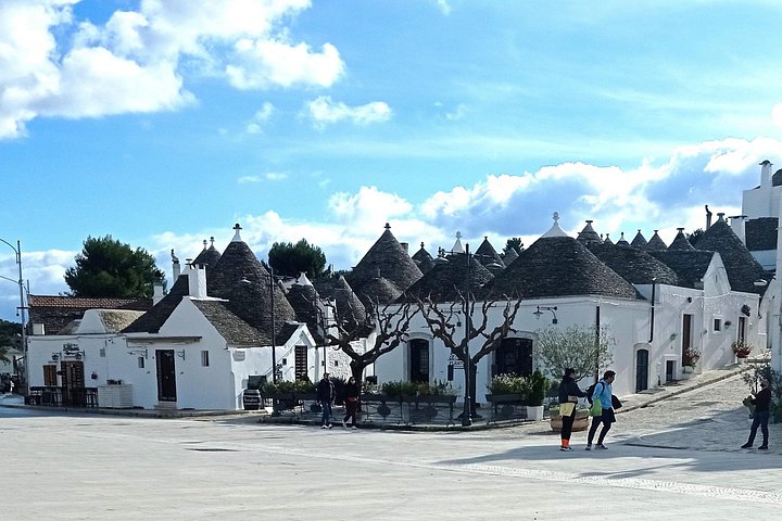 Alberobello en de omliggende dorpen: rondleiding + brunch en olijfolieproeverij