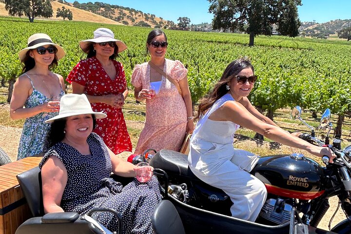 Visite du vignoble San Luis Obispo Sidecar Wine Adventure