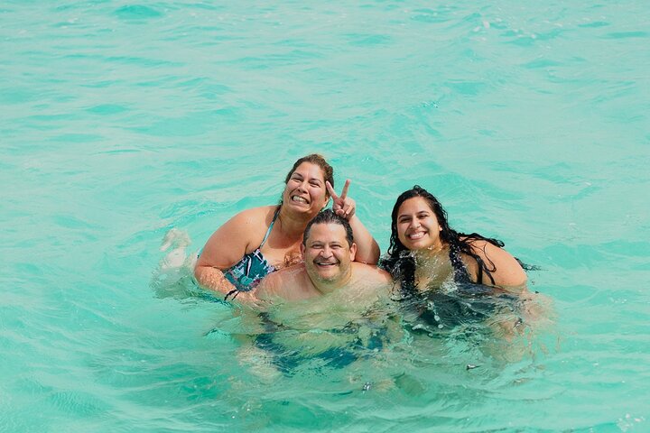 Tour en barco por la laguna de Bacalar con barra libre y aperitivos