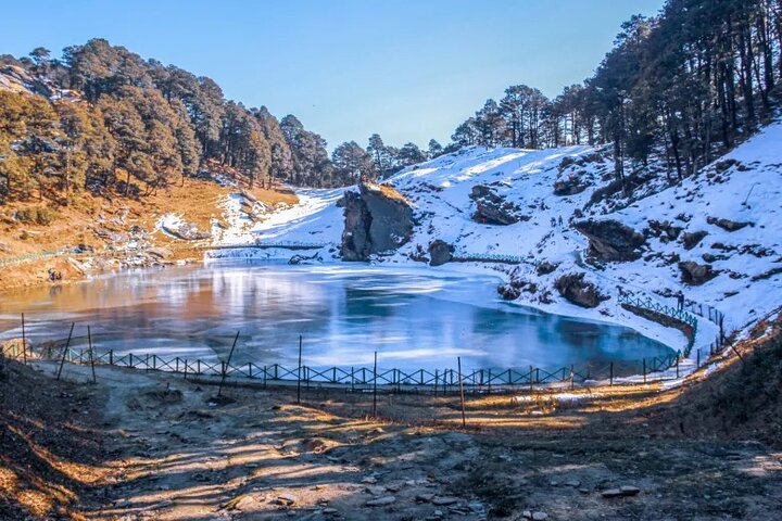 Tour Himachal de lujo de 3 días : Ex-Delhi a Jibhi & Tirthan Valley