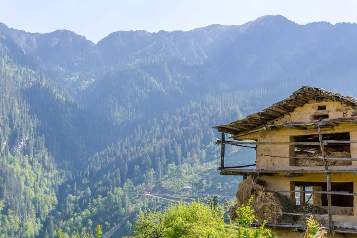 Tour Himachal de lujo de 3 días : Ex-Delhi a Jibhi & Tirthan Valley