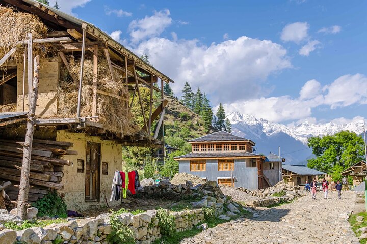 Tour Himachal de lujo de 3 días : Ex-Delhi a Jibhi & Tirthan Valley